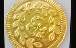 उत्कृष्ट गरबा दांडिया खेळणाऱ्यां चंमुना सोन्याचे नाणे व चांदीच्या प्रतिमा